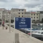Pag House * Pag Town