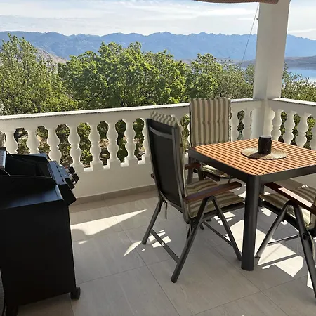 Vikendica Pag House